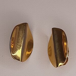 Vtg NAPIER signed Gold-Tone Post Pierced Earrings w/ clip back Pinched Oval